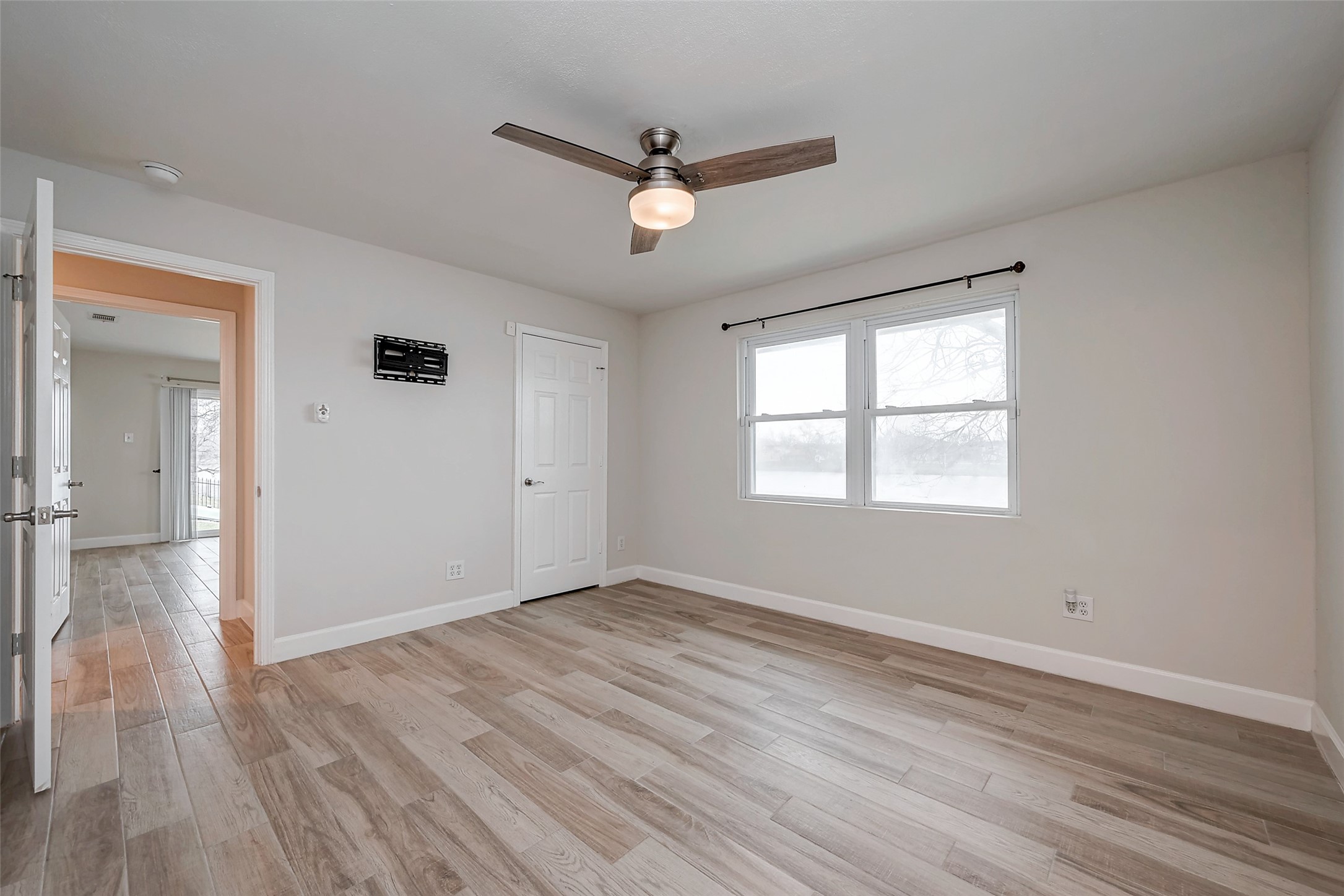 414 Lakeview Drive Property Photo 15