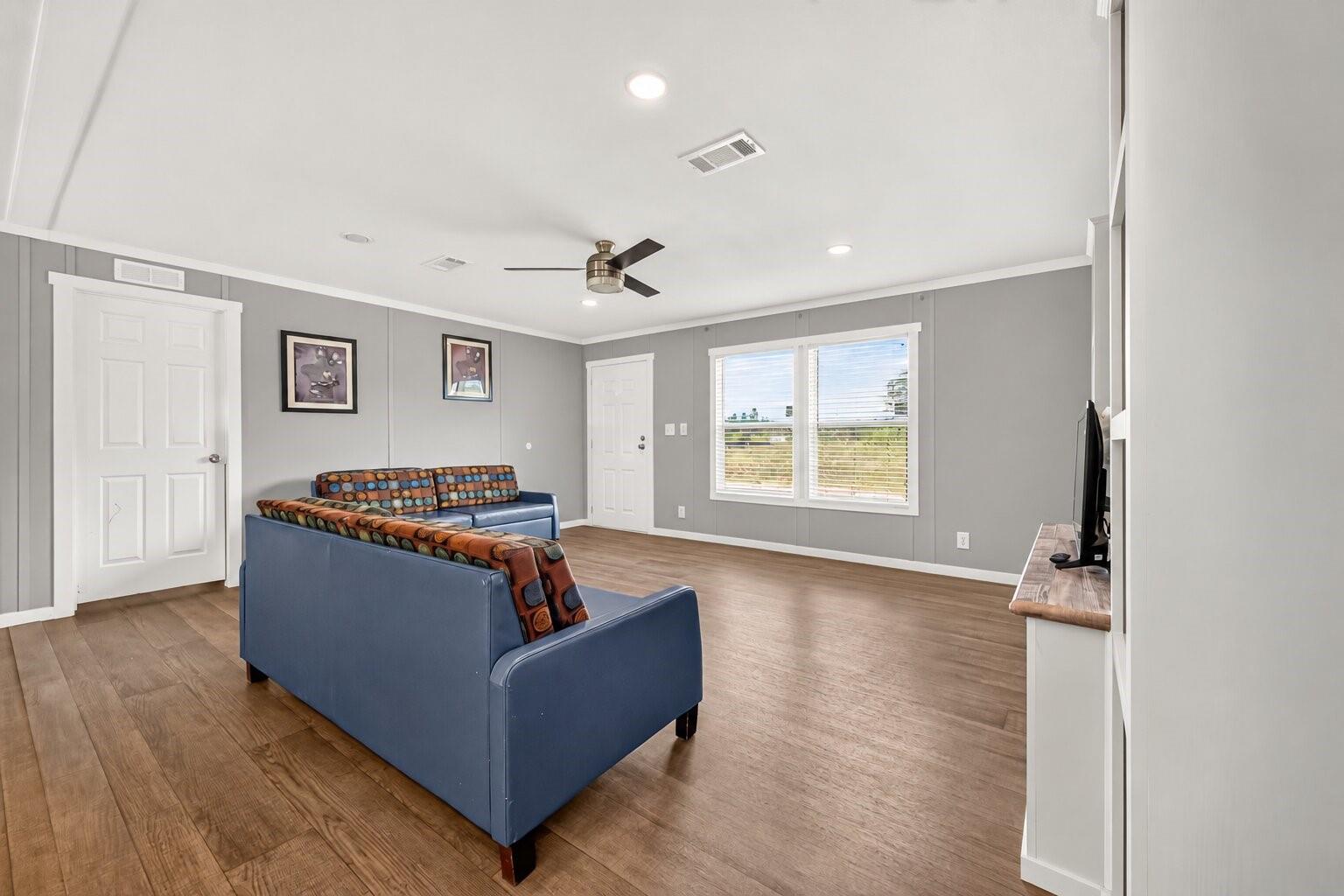 169 Road 5888 Property Photo 3