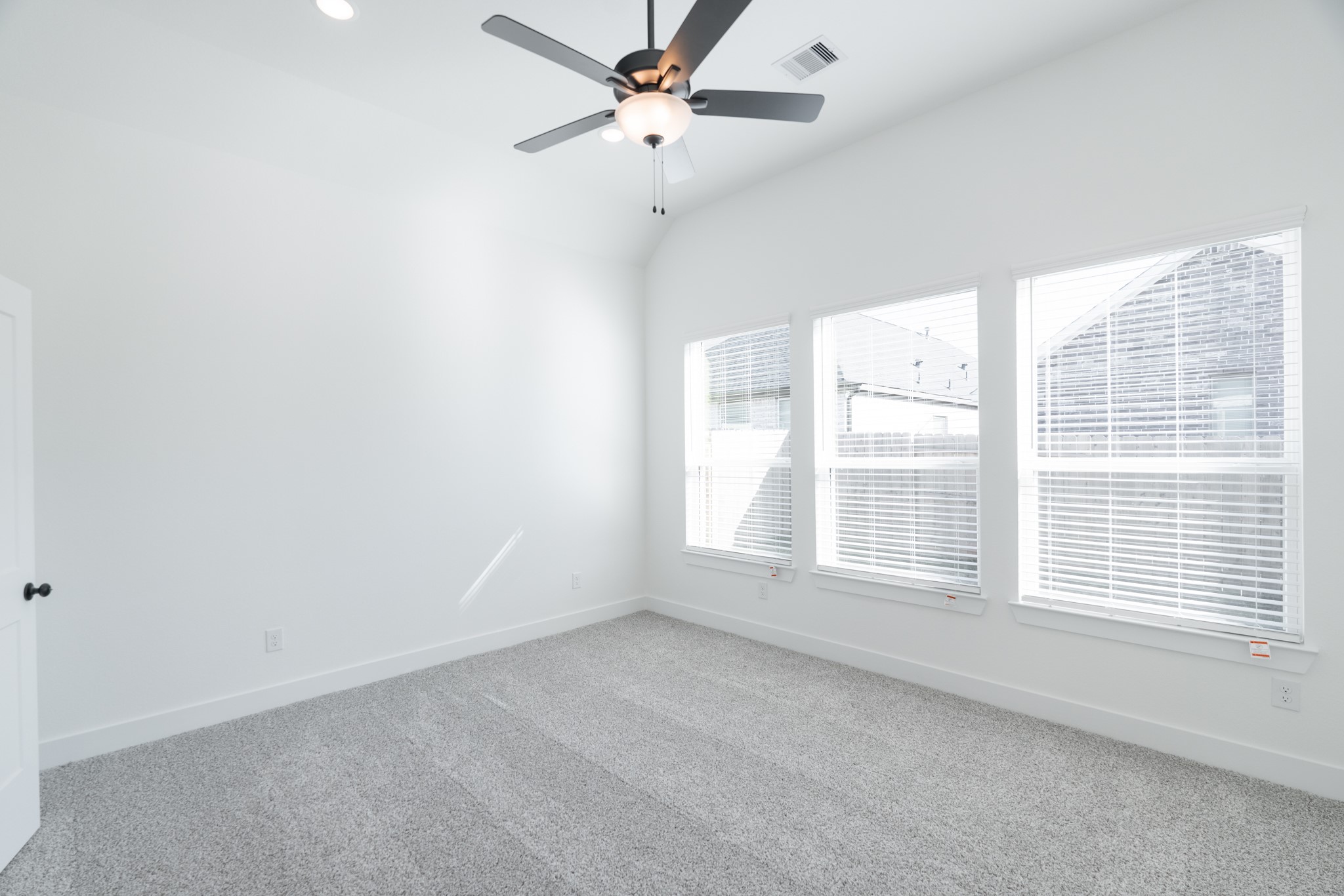10472 Wild Rice Street Property Photo 18