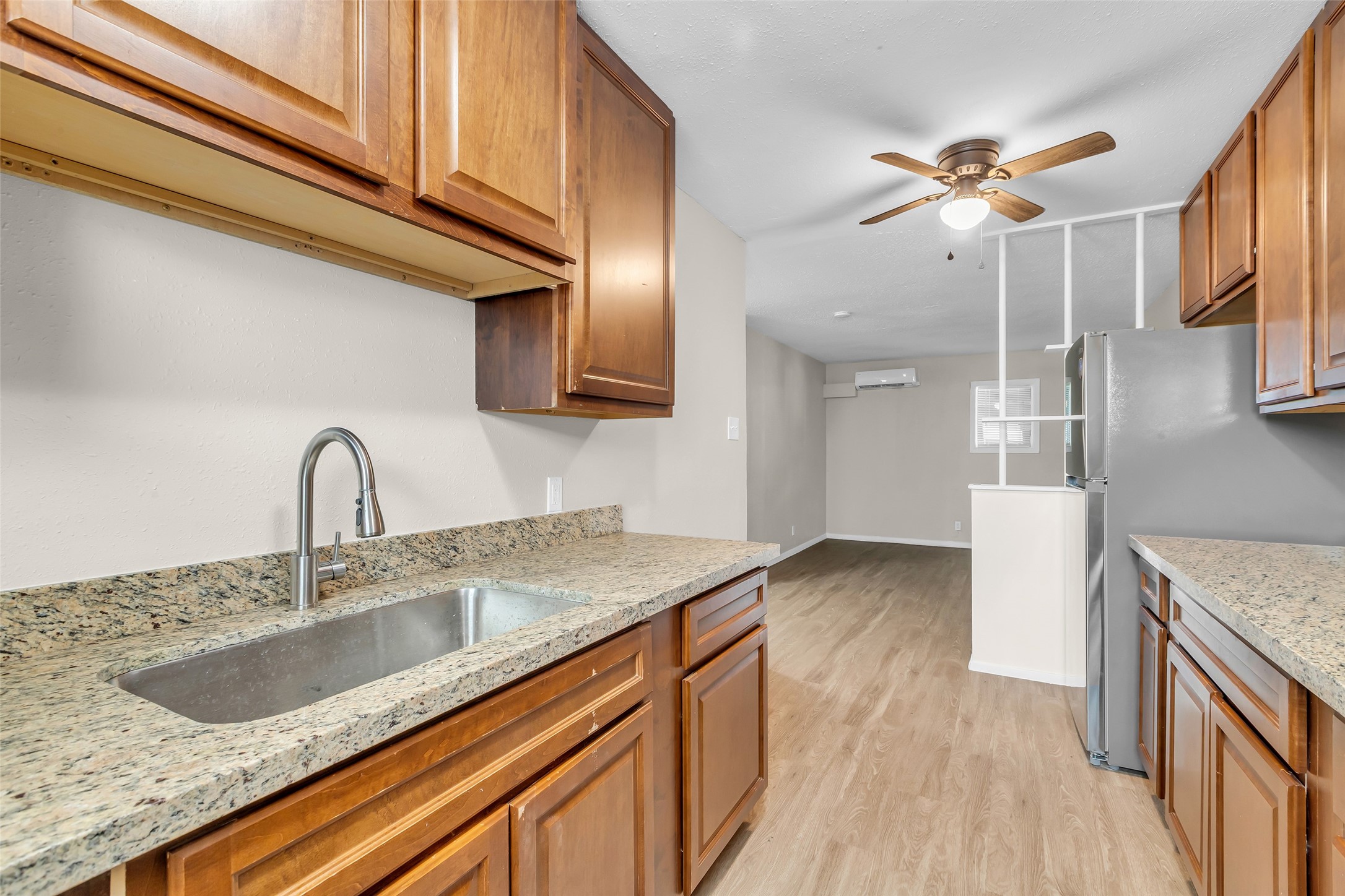 4706 Yellowstone Boulevard 2 Property Photo 9