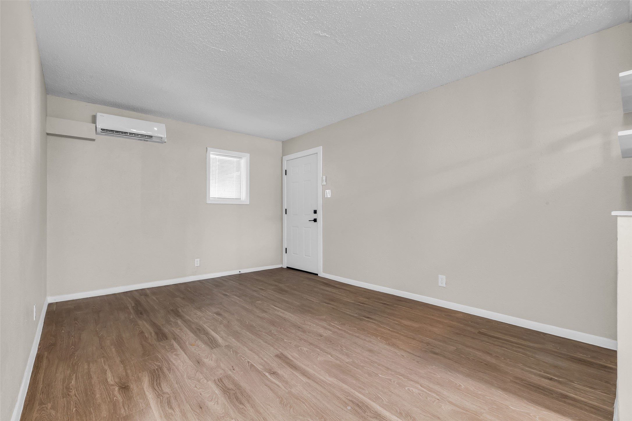 4706 Yellowstone Boulevard 2 Property Photo 14