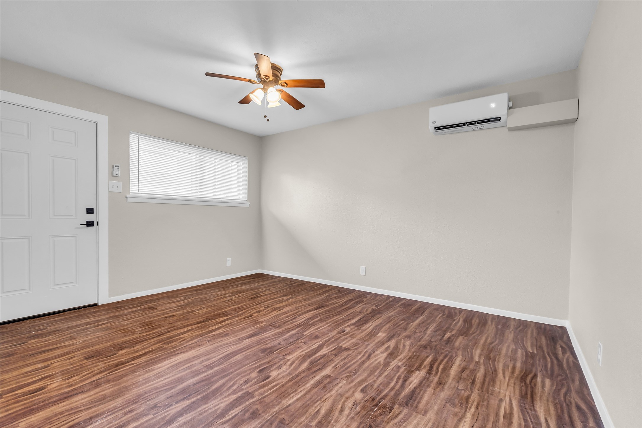 4706 Yellowstone Boulevard 2 Property Photo 15