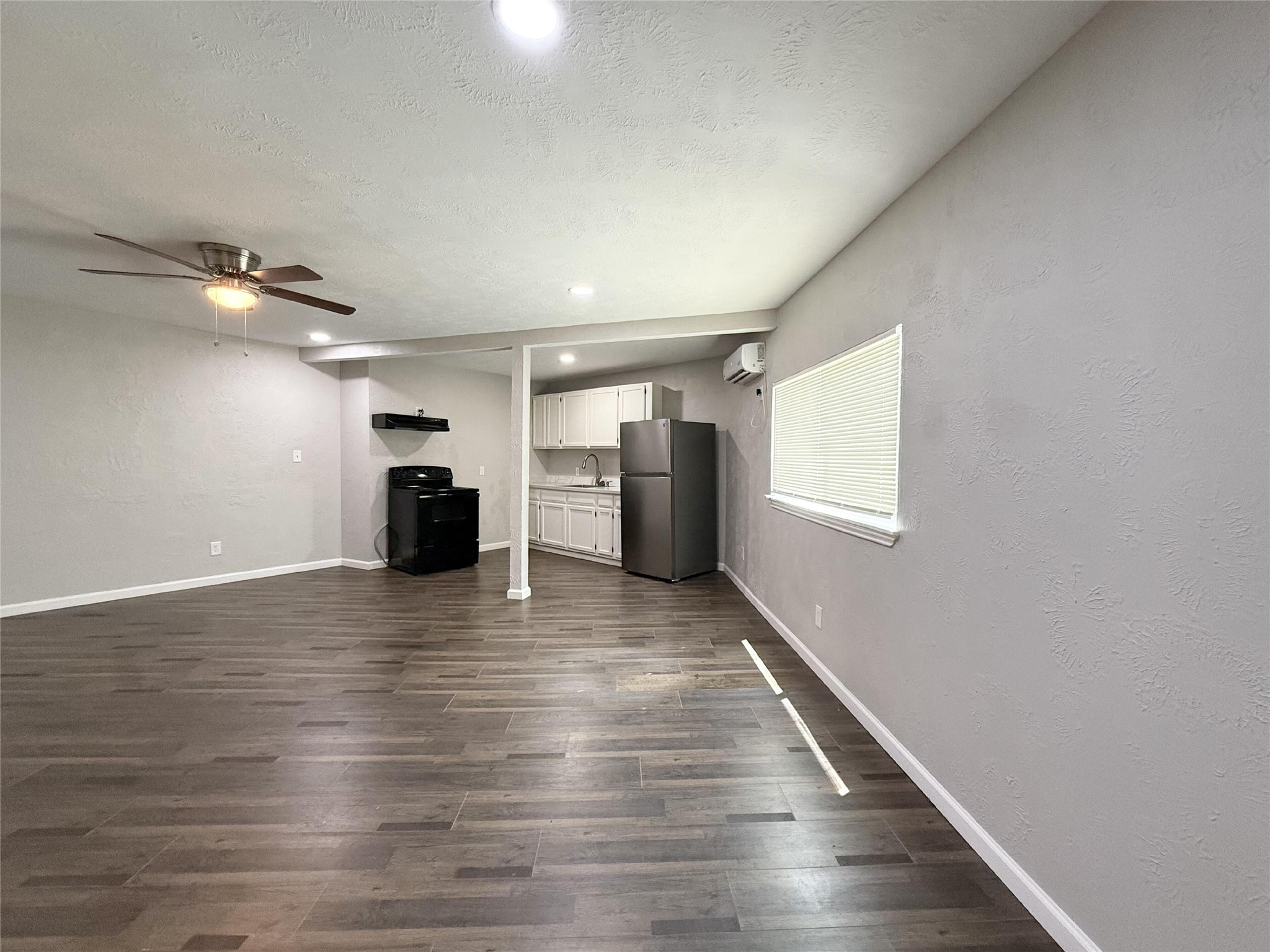 7515 Bayway Drive 3 Property Photo 2