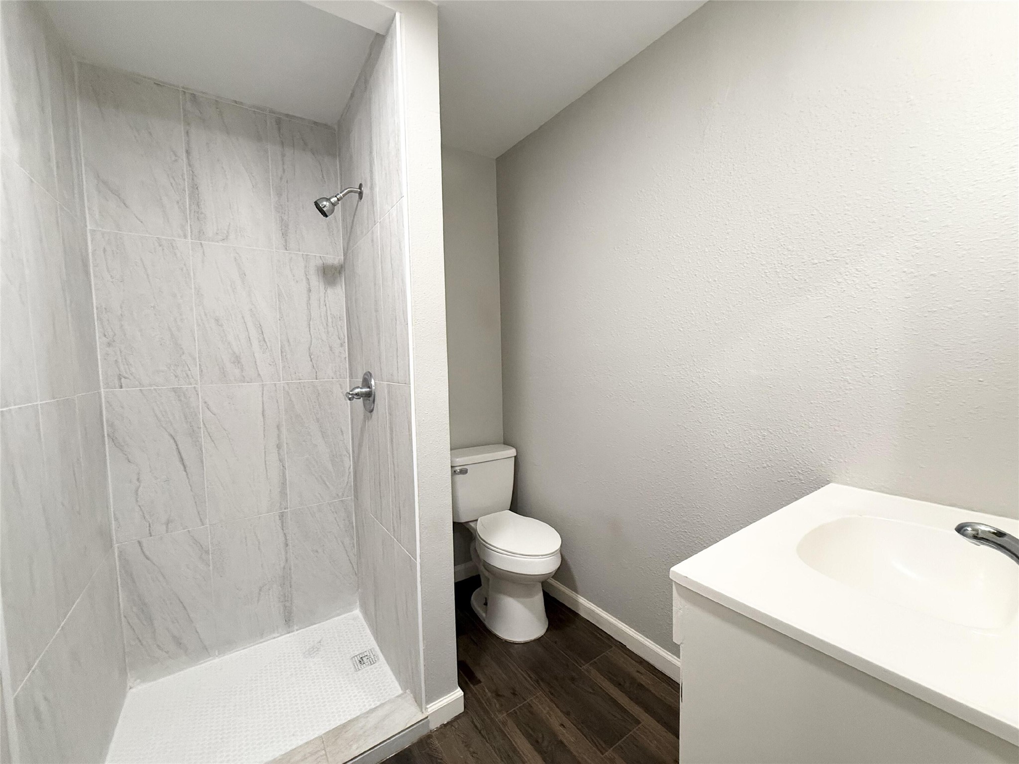 7515 Bayway Drive 3 Property Photo 13