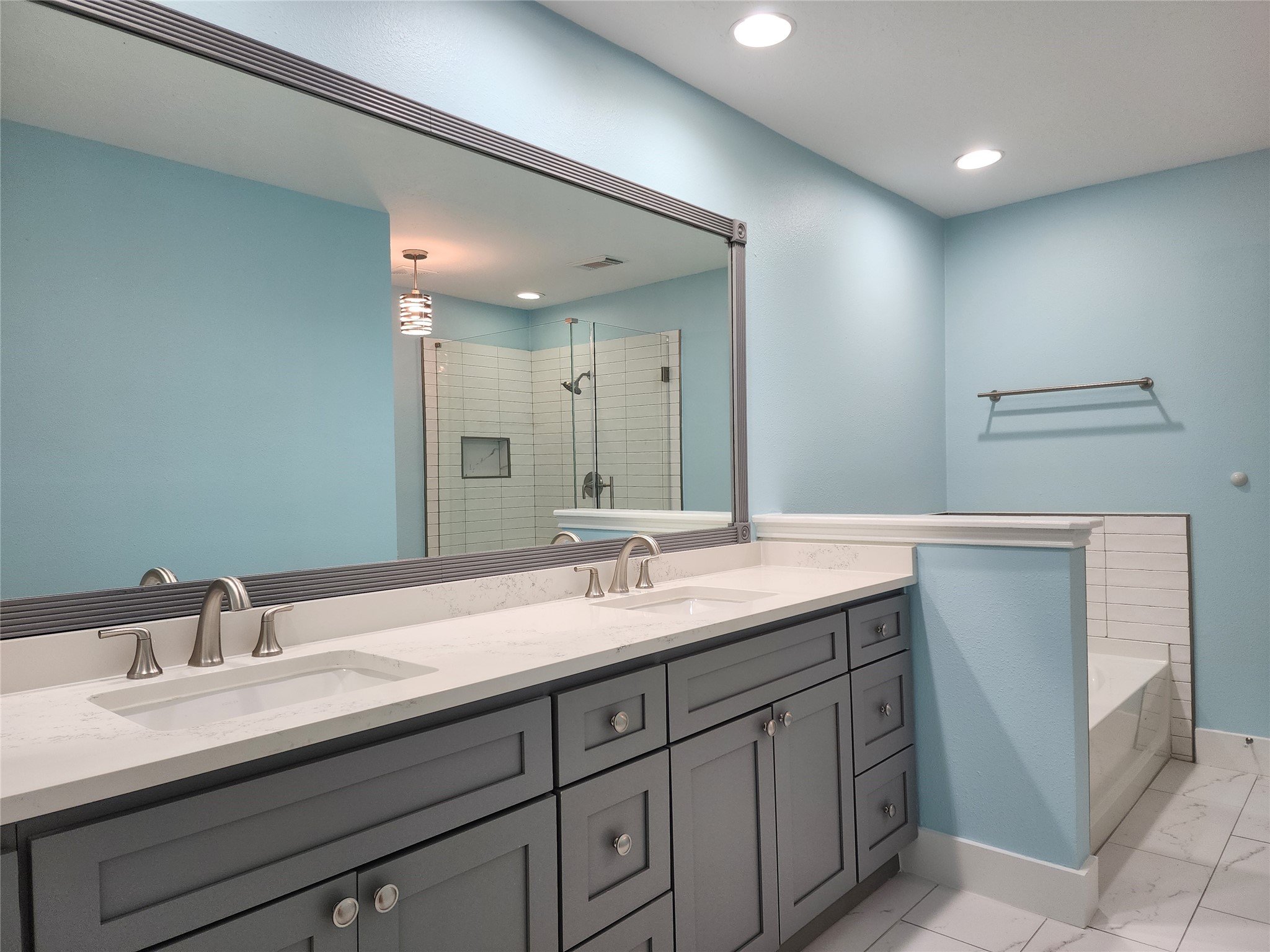 17415 Chamberlain Drive Property Photo 11