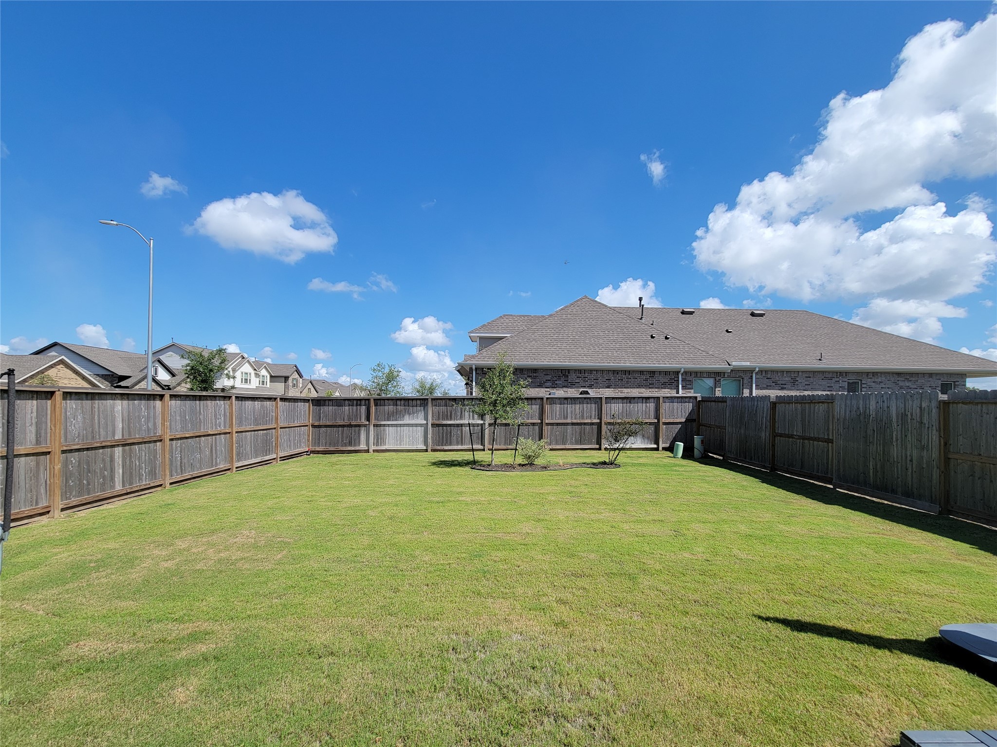 2403 Lemon Grass Drive Property Photo 32
