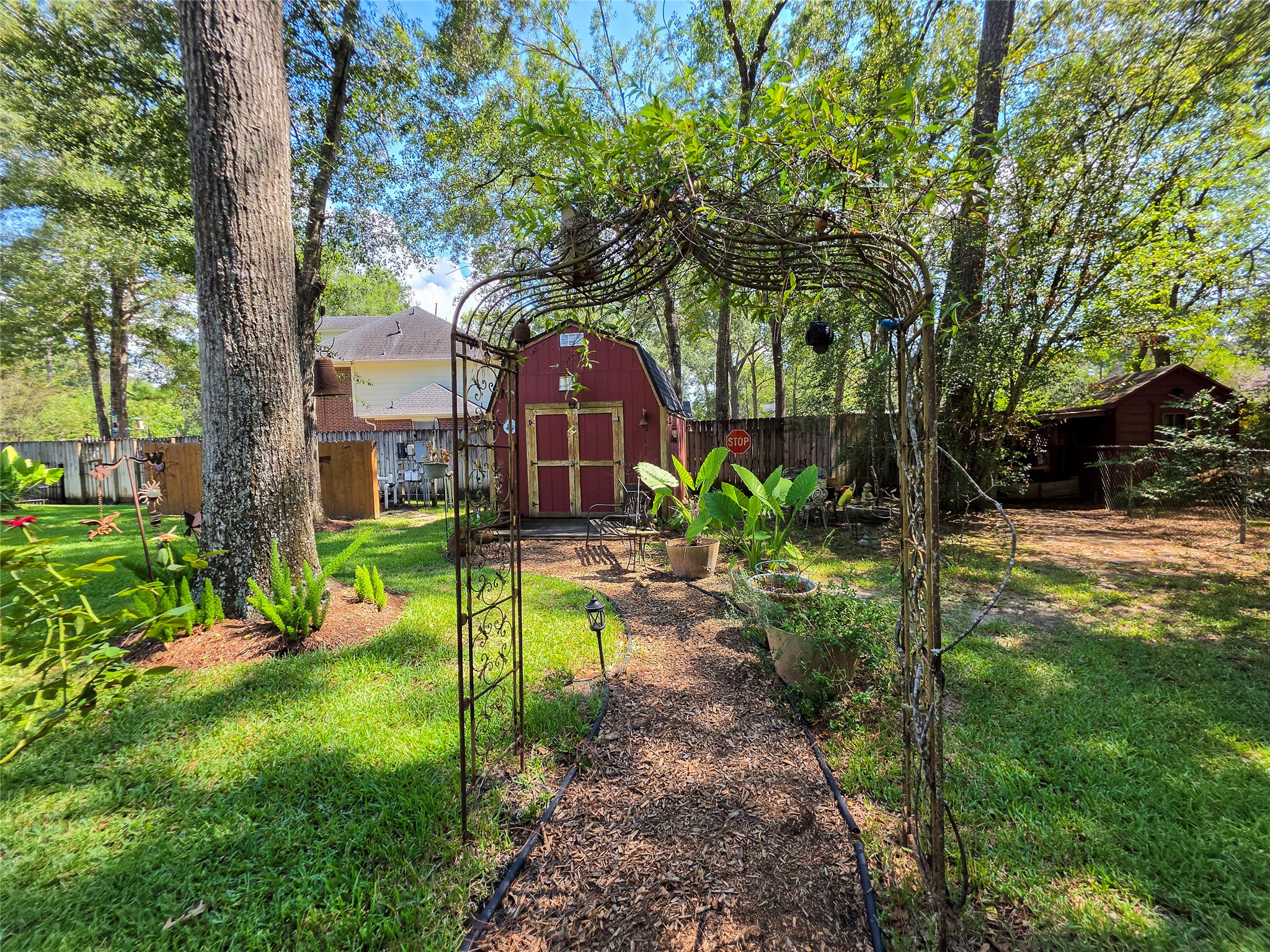 2506 Constantine Street Property Photo 37