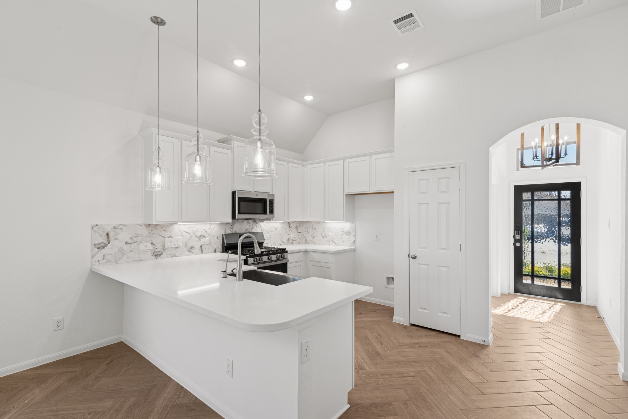 32410 Cedar Elm Drive Property Photo 5