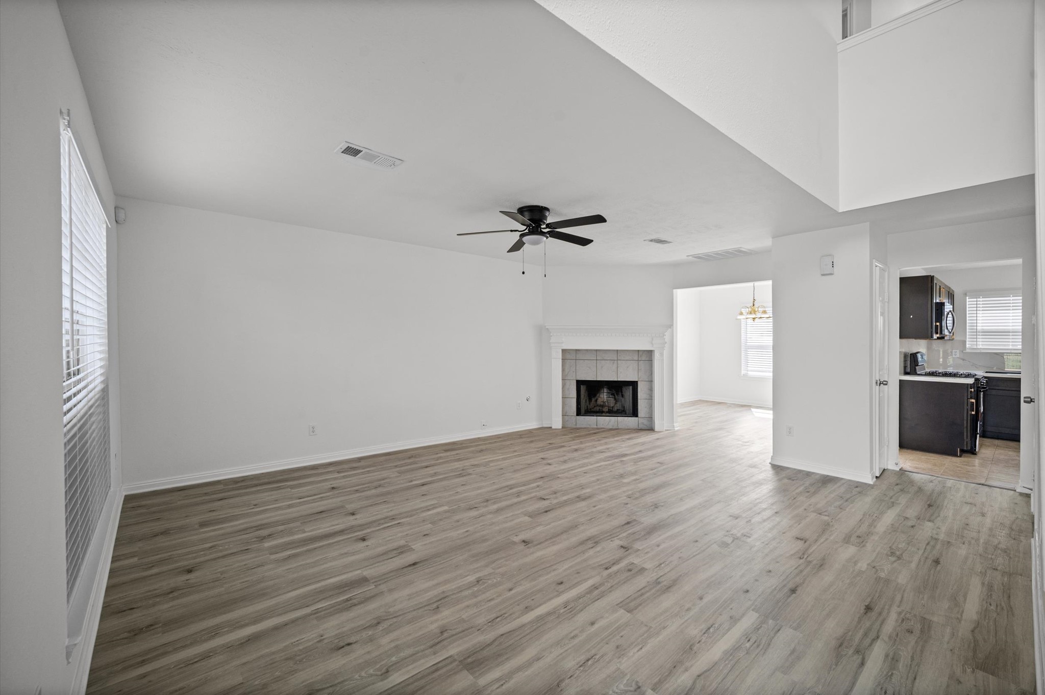17023 Great Glen Drive Property Photo 8