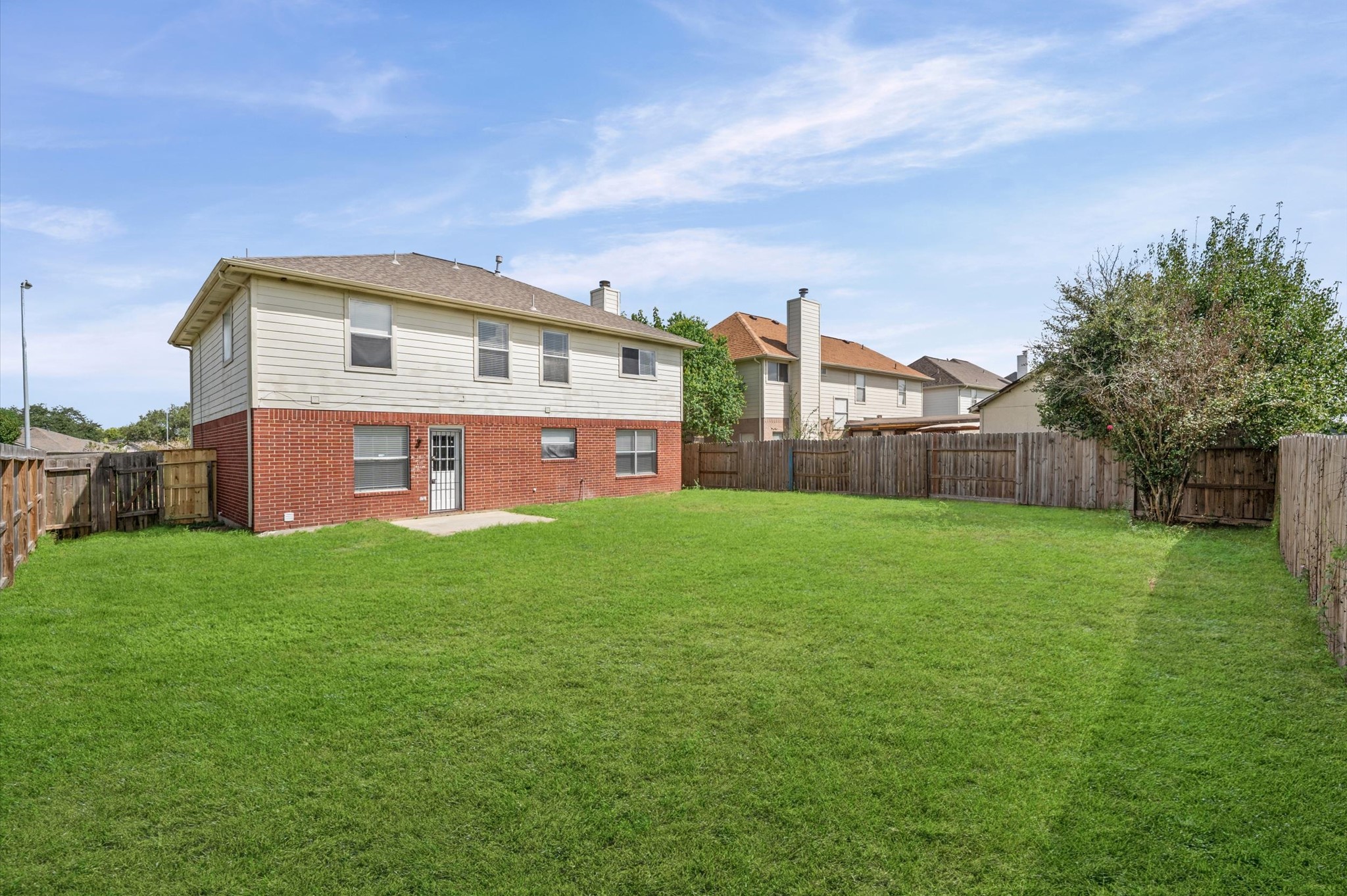 17023 Great Glen Drive Property Photo 28