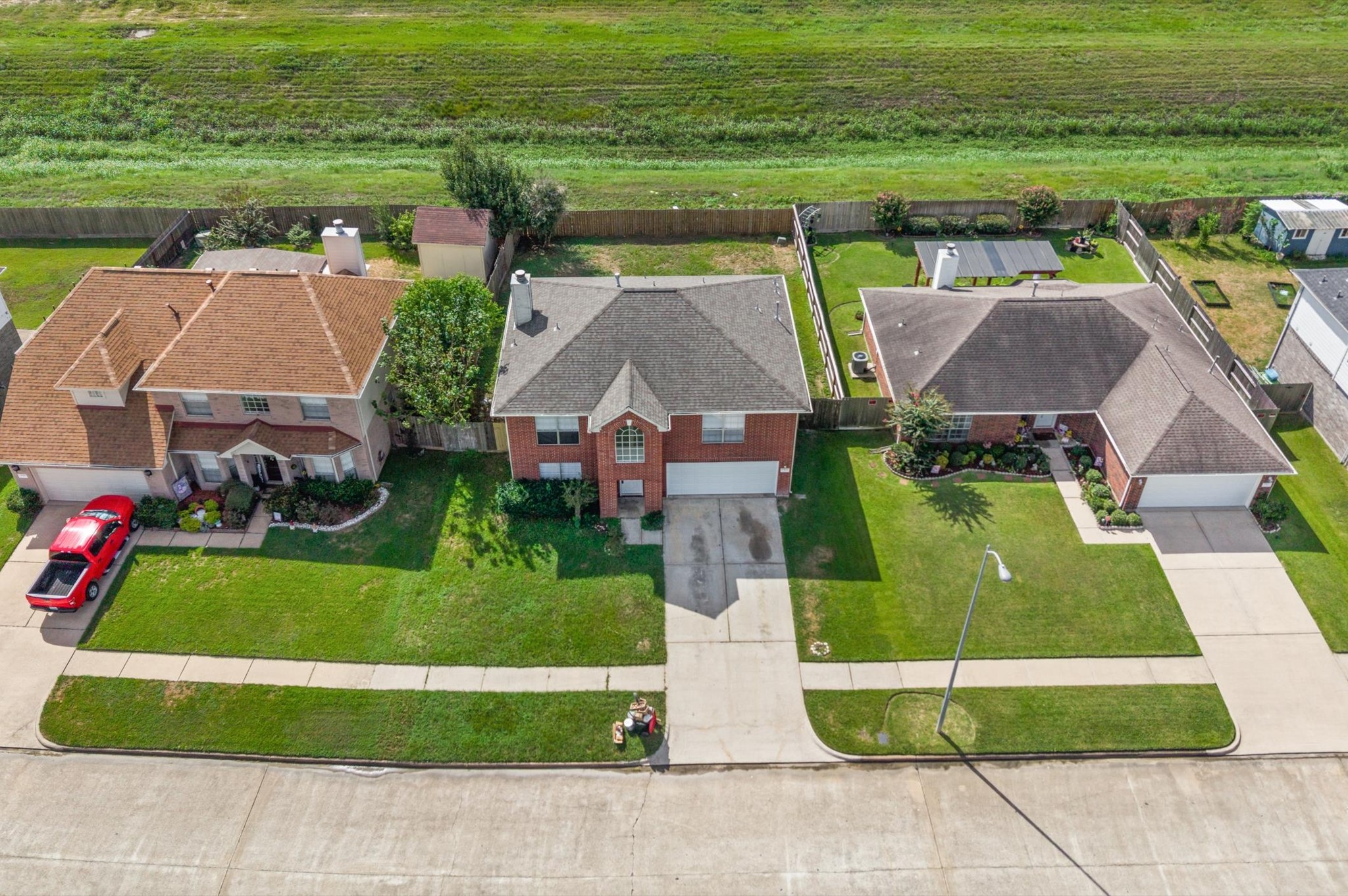 17023 Great Glen Drive Property Photo 29