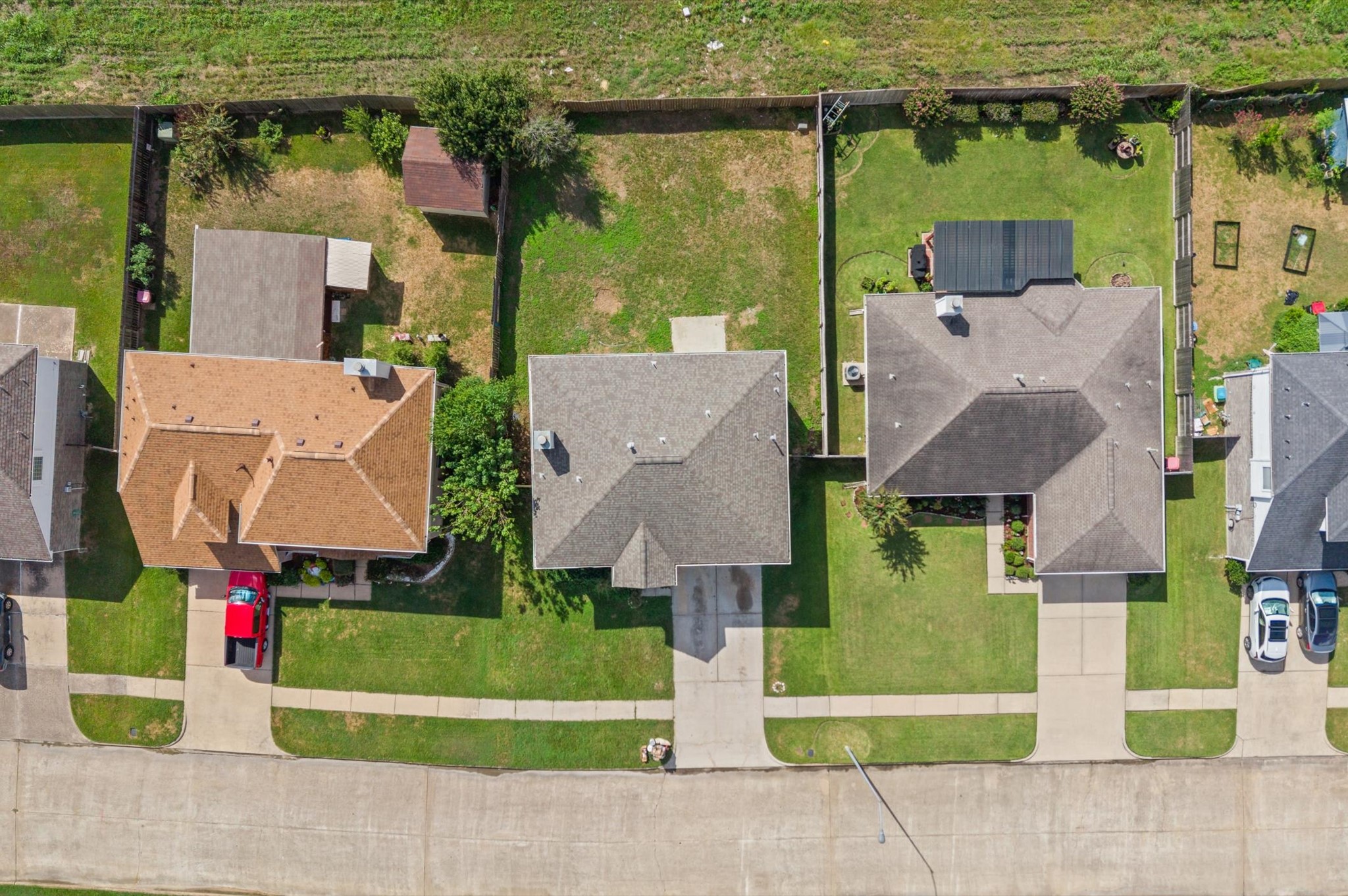 17023 Great Glen Drive Property Photo 31