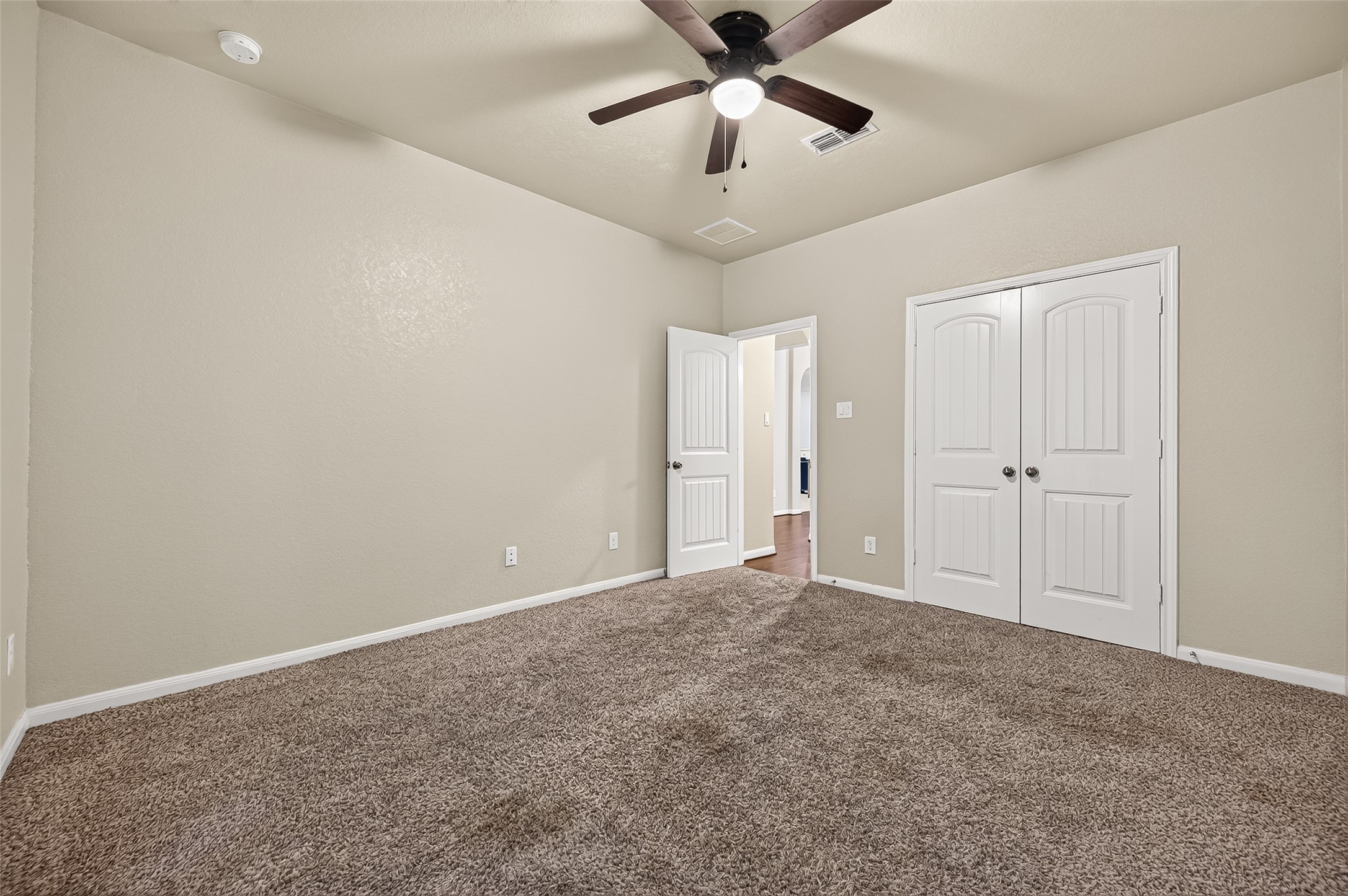 9614 Hideaway Green Drive Property Photo 28