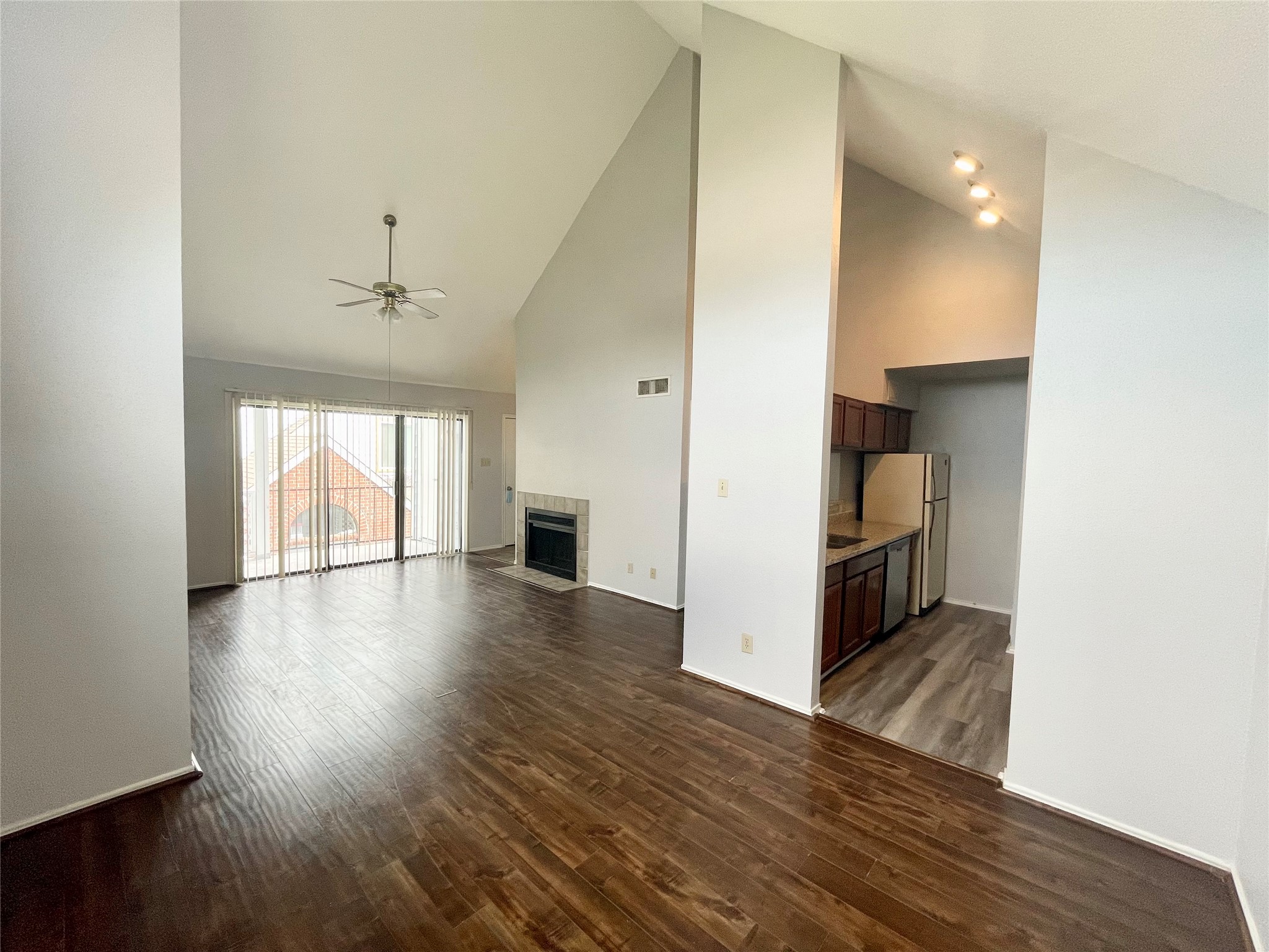 14550 Fonmeadow Drive 806 Property Photo 2