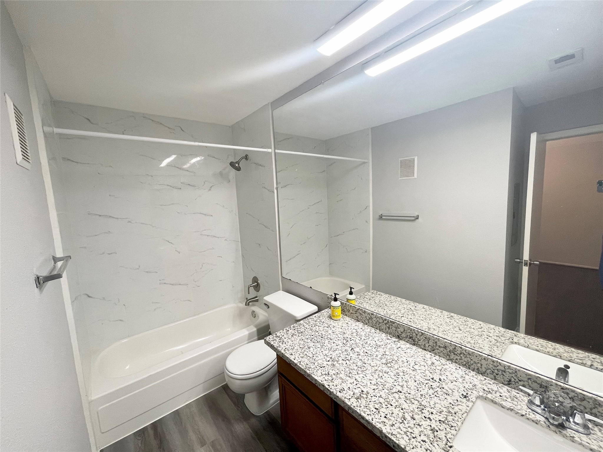 14550 Fonmeadow Drive 806 Property Photo 12