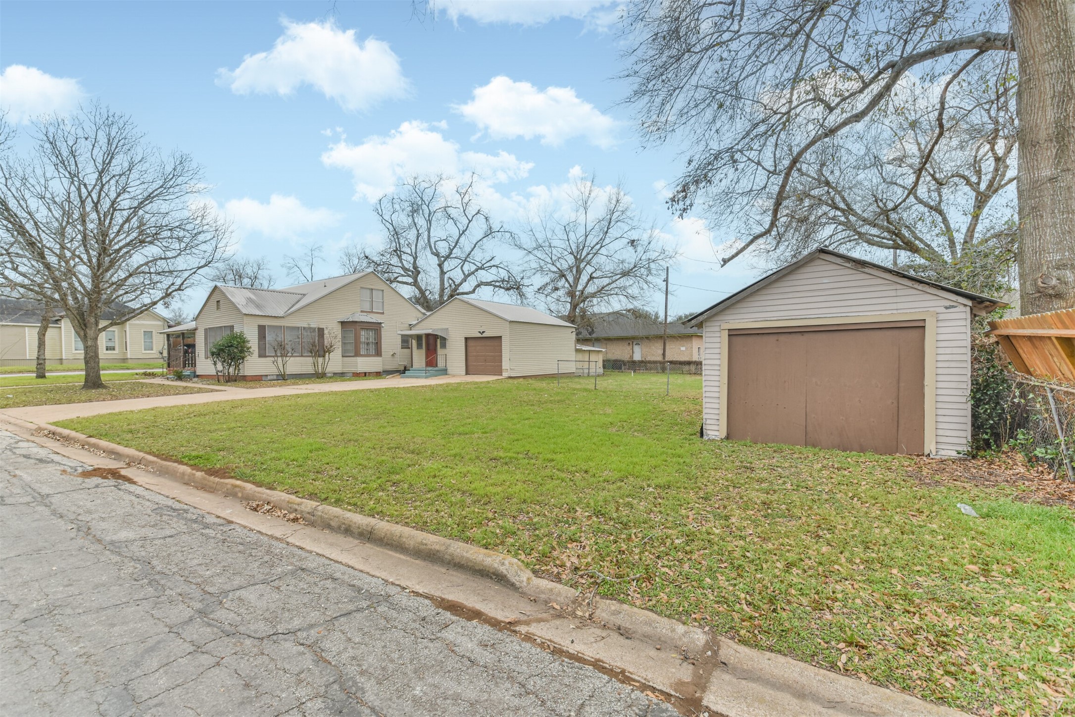 508 Texas Street Property Photo 3