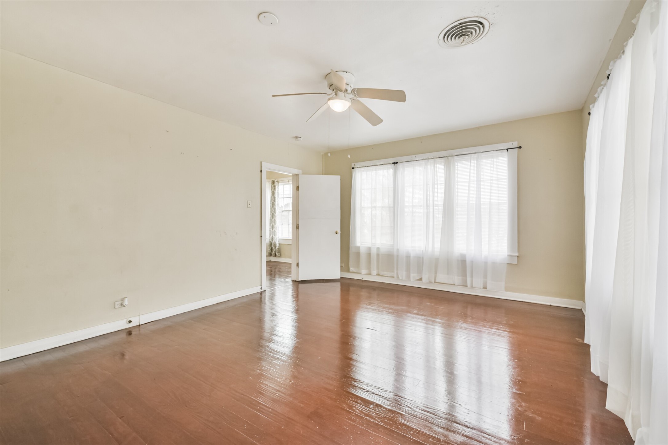 508 Texas Street Property Photo 9