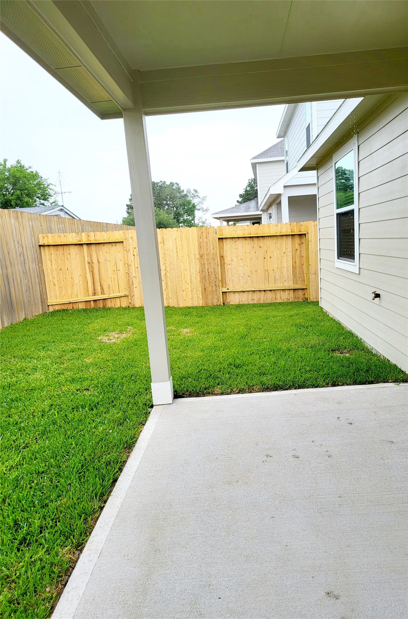 946 Grand Emperor Property Photo 11