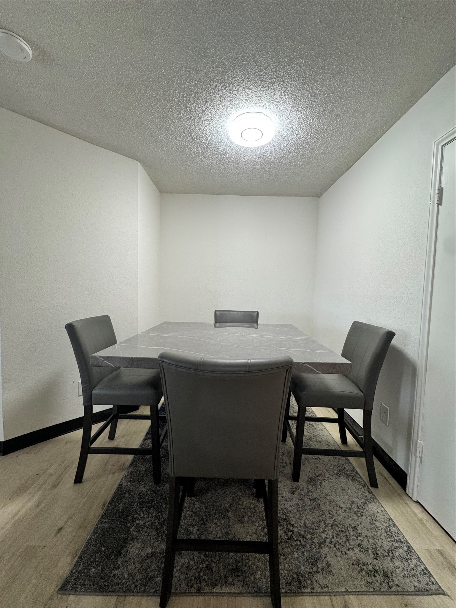 1319 Brenda Lane B Property Photo 3