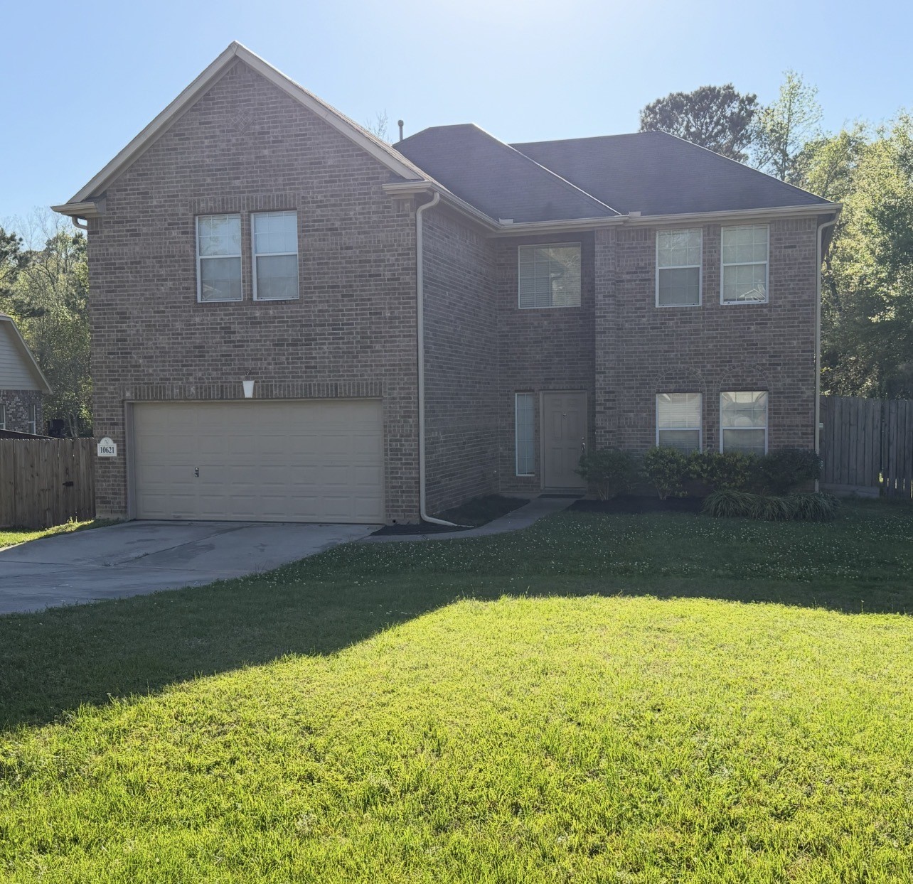 10621 Sunflower Drive Property Photo 1
