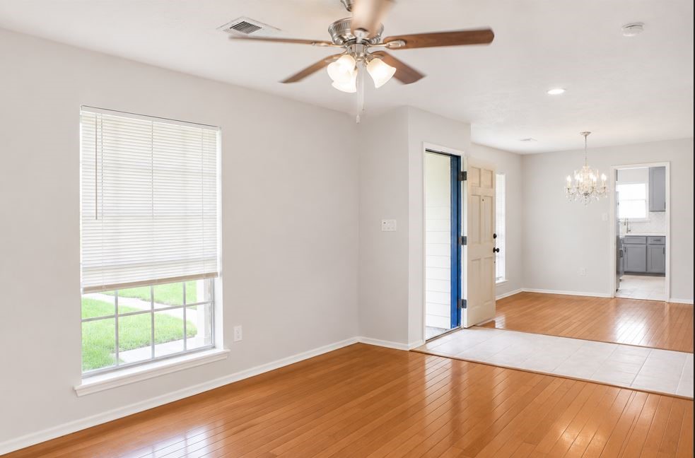 12035 Barrett Brae Drive Property Photo 4