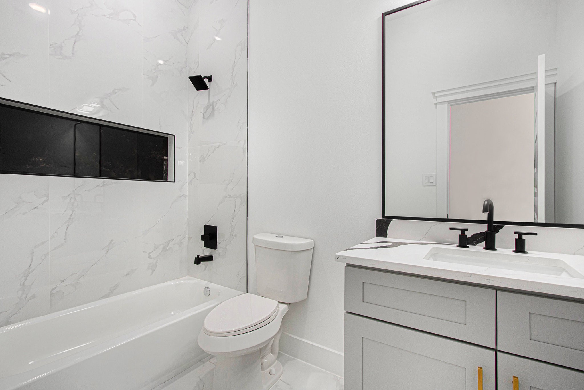 3652 Seabrook Street A/b Property Photo 24