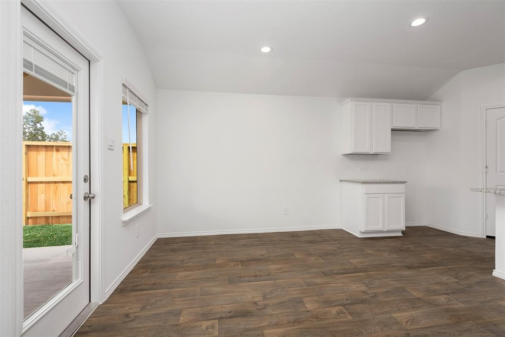 20352 Tembec Drive Property Photo 7