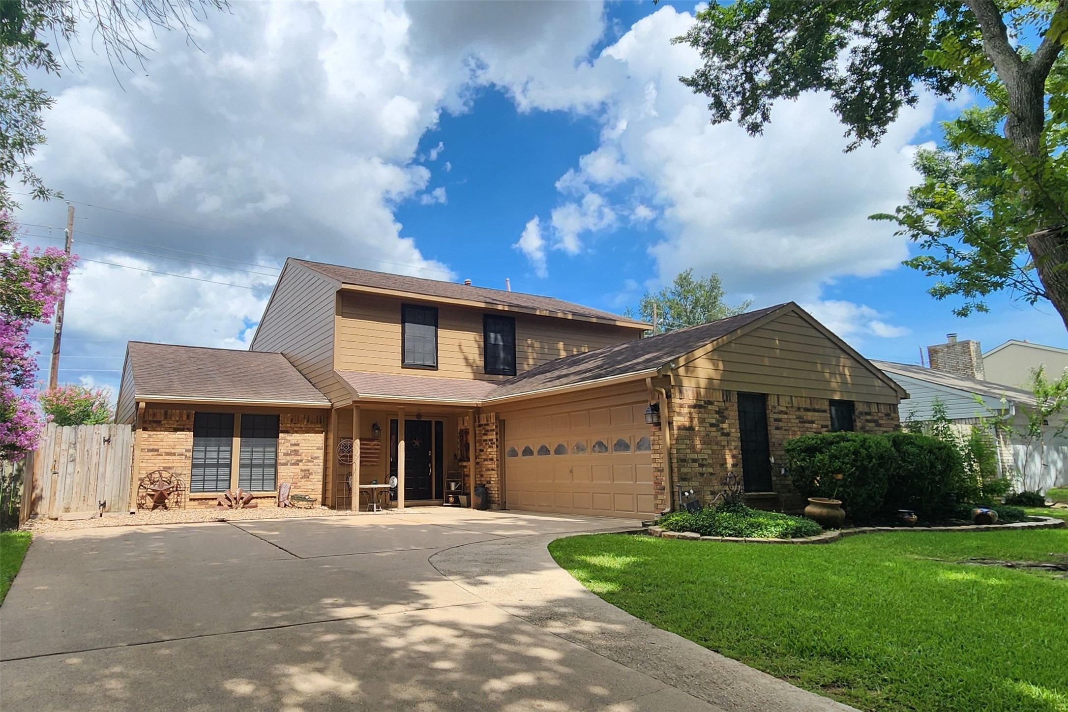 3126 Colonel Court Drive Property Photo 1