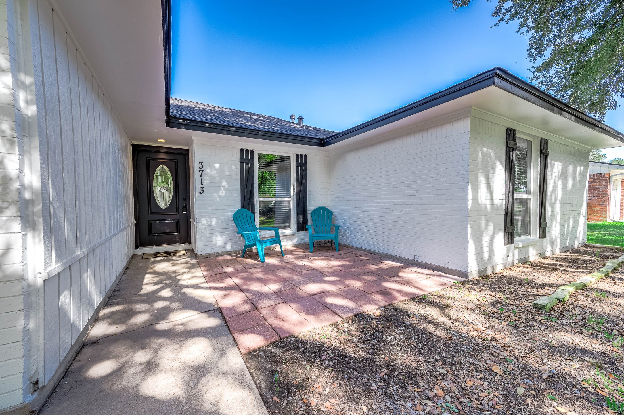 3713 Wilshire Drive Property Photo 5