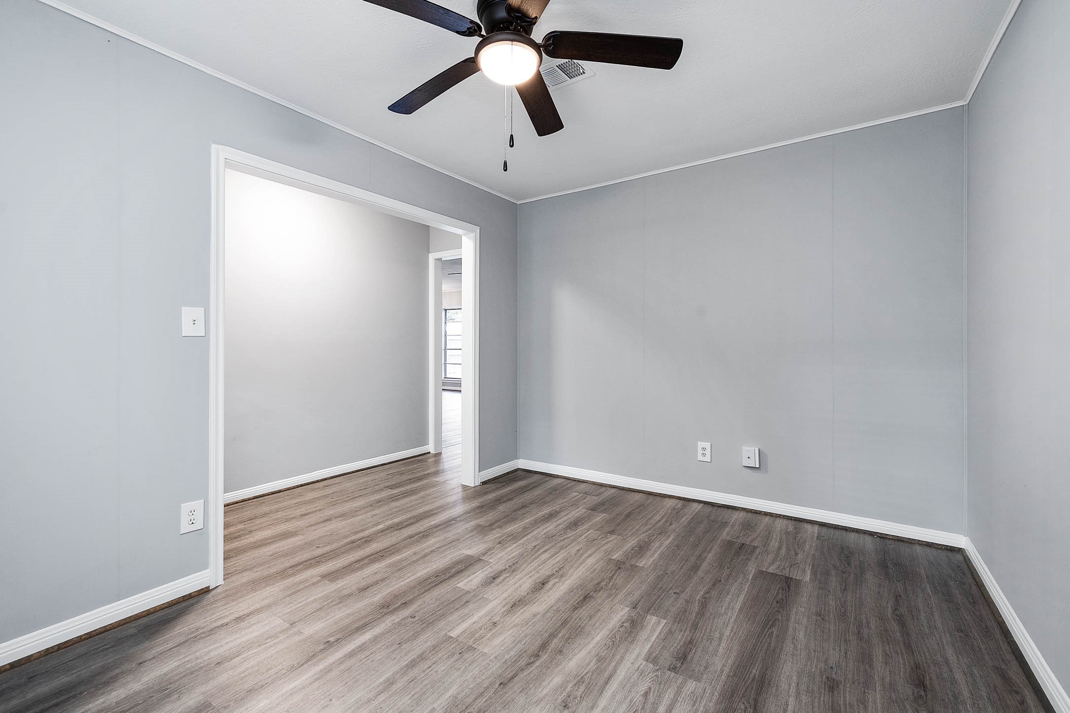 3713 Wilshire Drive Property Photo 9