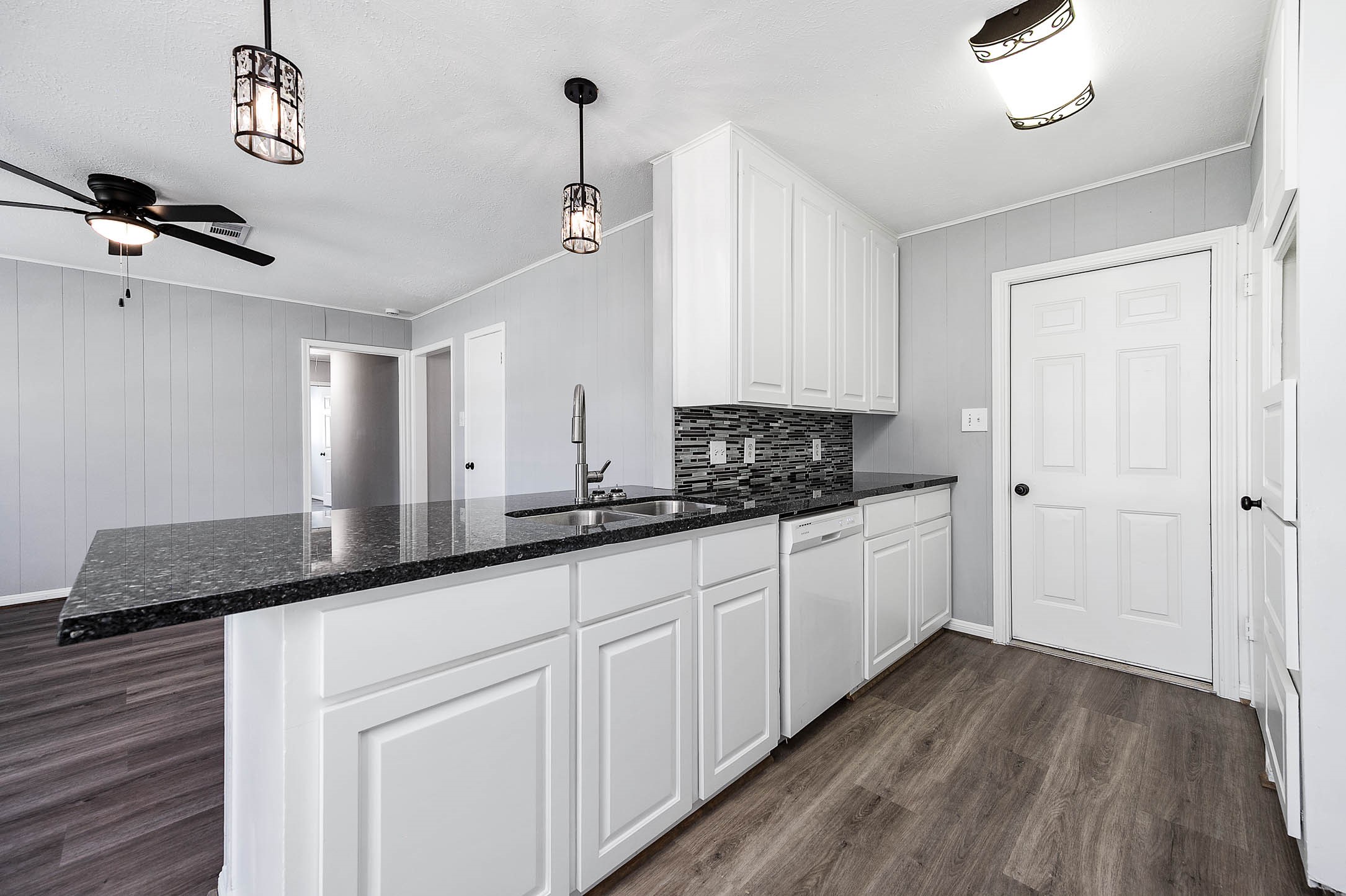 3713 Wilshire Drive Property Photo 18