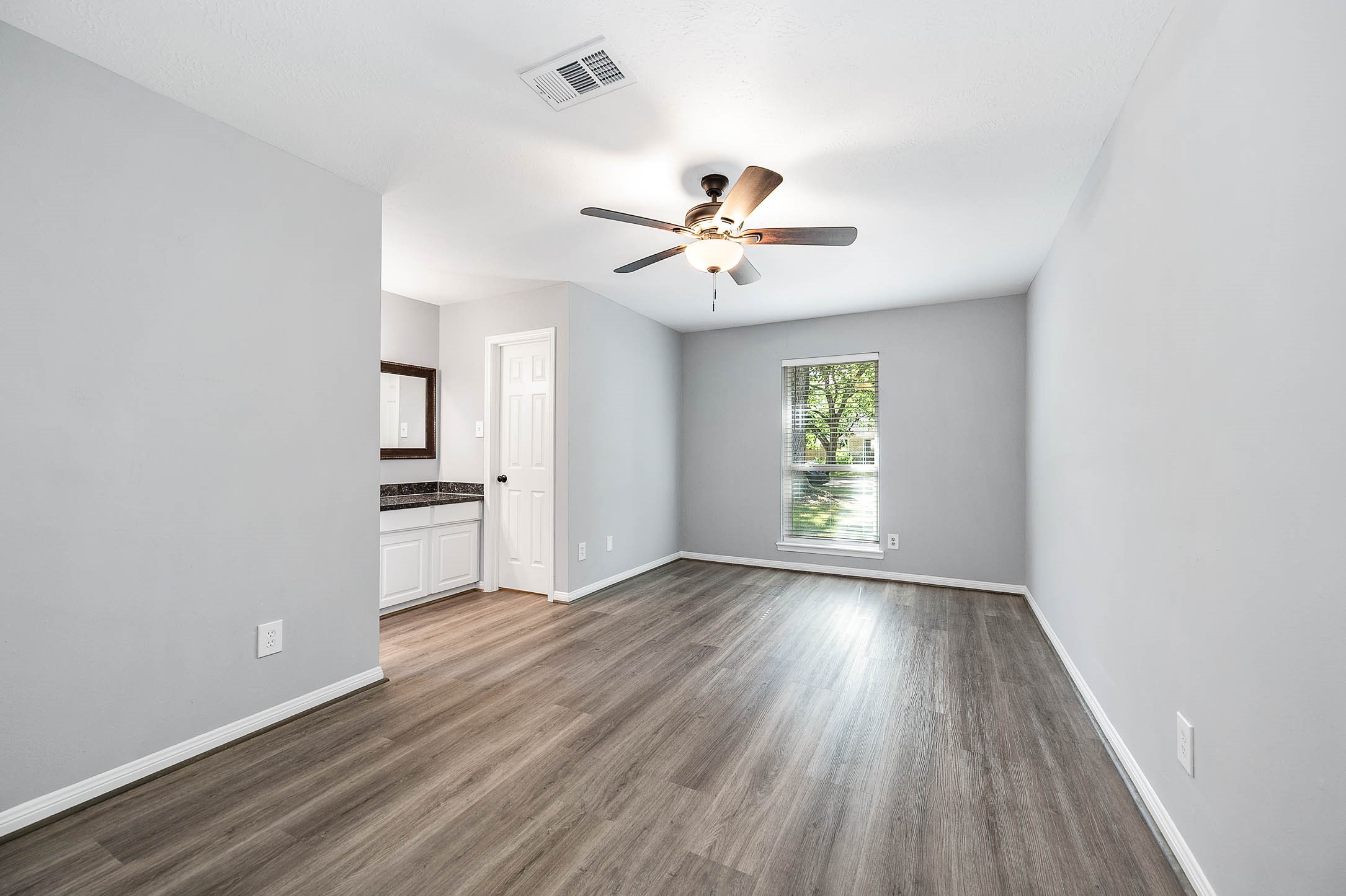 3713 Wilshire Drive Property Photo 24