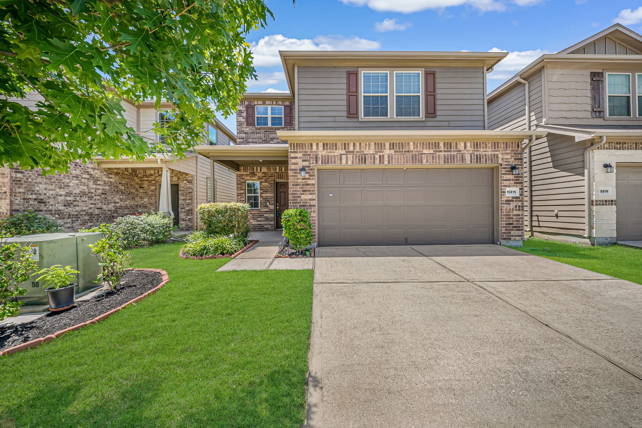 15815 Grey Boulder Drive Property Photo 1