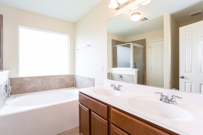 5802 Le Carpe Plantation Court Property Photo 12