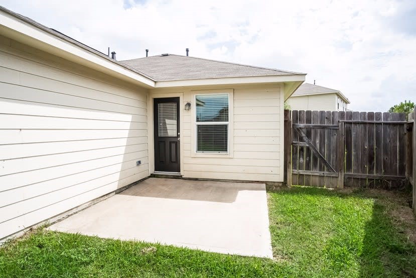 5802 Le Carpe Plantation Court Property Photo 17