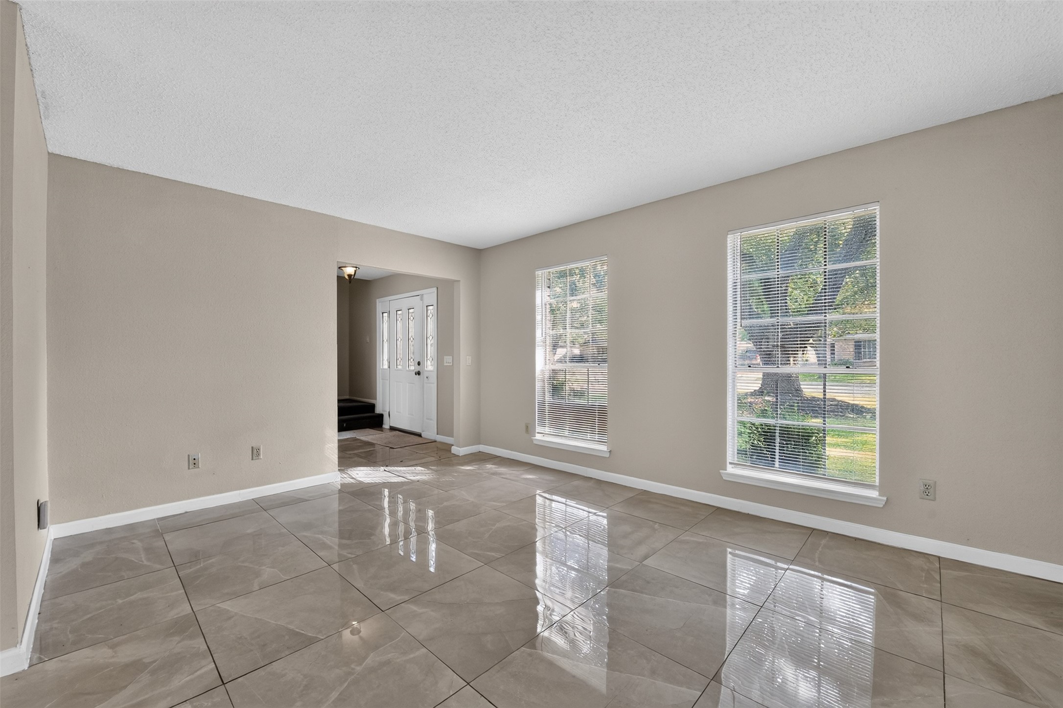 3423 Green Fields Drive Property Photo 7