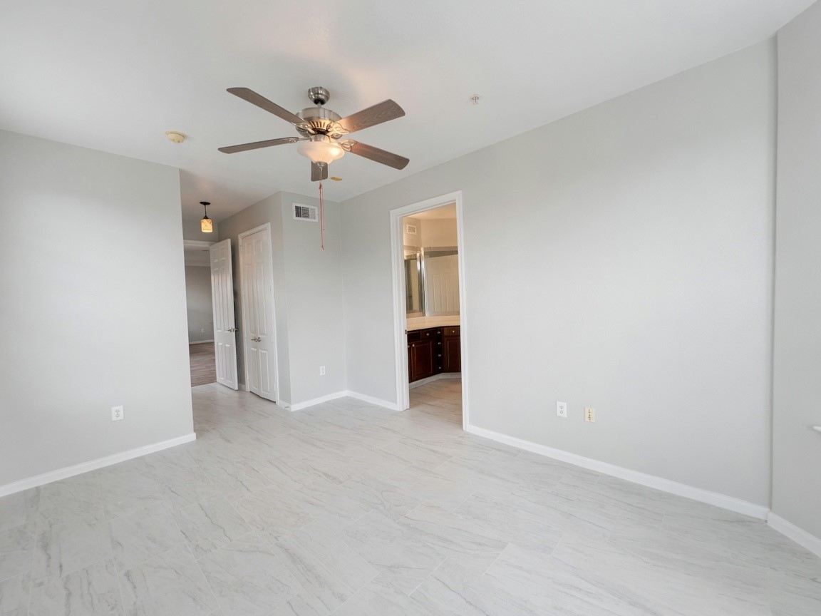 7575 Kirby Drive 2214 Property Photo 16