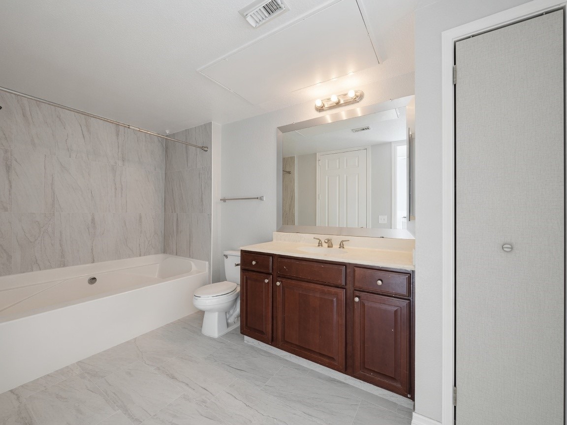 7575 Kirby Drive 2214 Property Photo 25