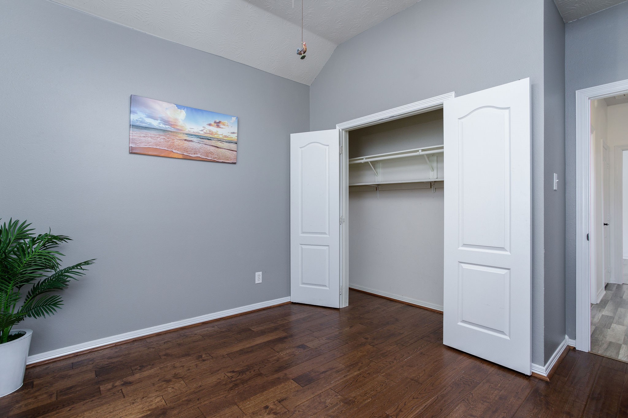28610 Hidden Cove Drive Property Photo 13