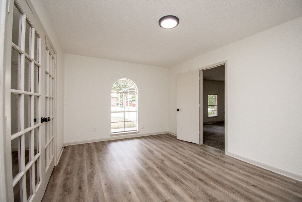 729 Arbor Drive Property Photo 4
