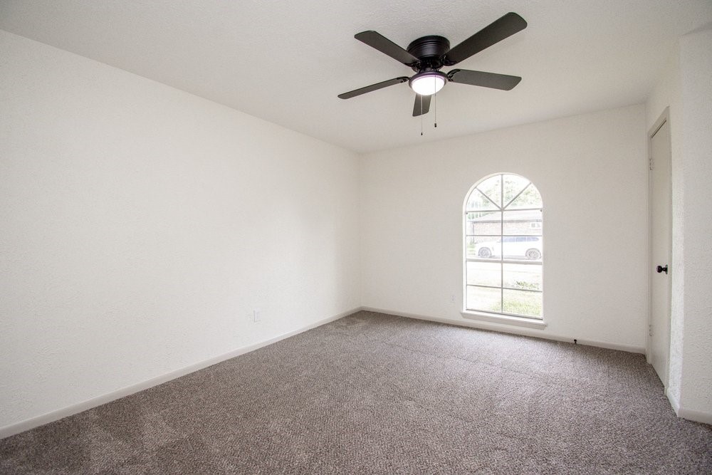 729 Arbor Drive Property Photo 14