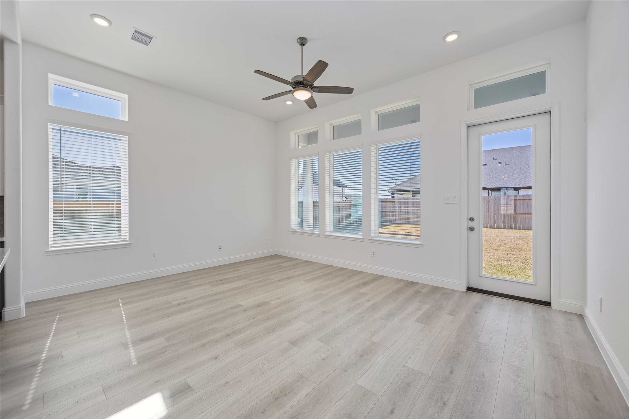 1707 Sterling Water Drive Property Photo 13