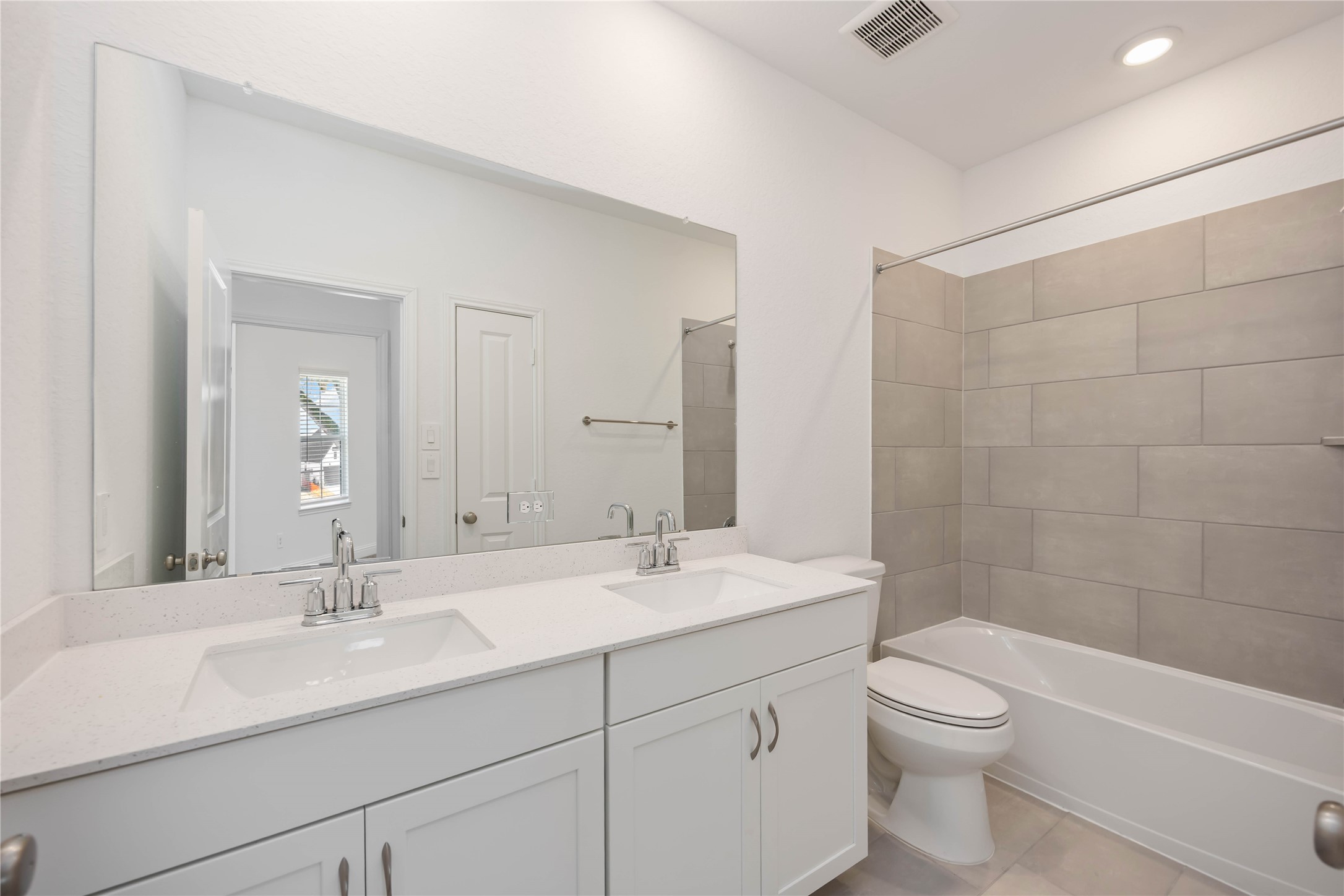 1707 Sterling Water Drive Property Photo 29