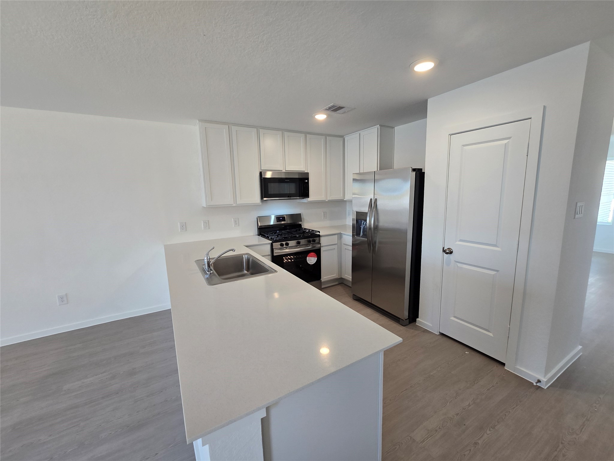 28615 Texas Sparrow Lane Property Photo 2