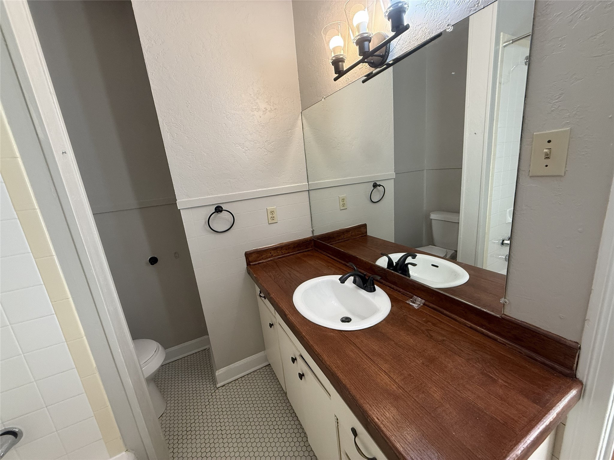 1317 Sneed Drive Property Photo 15