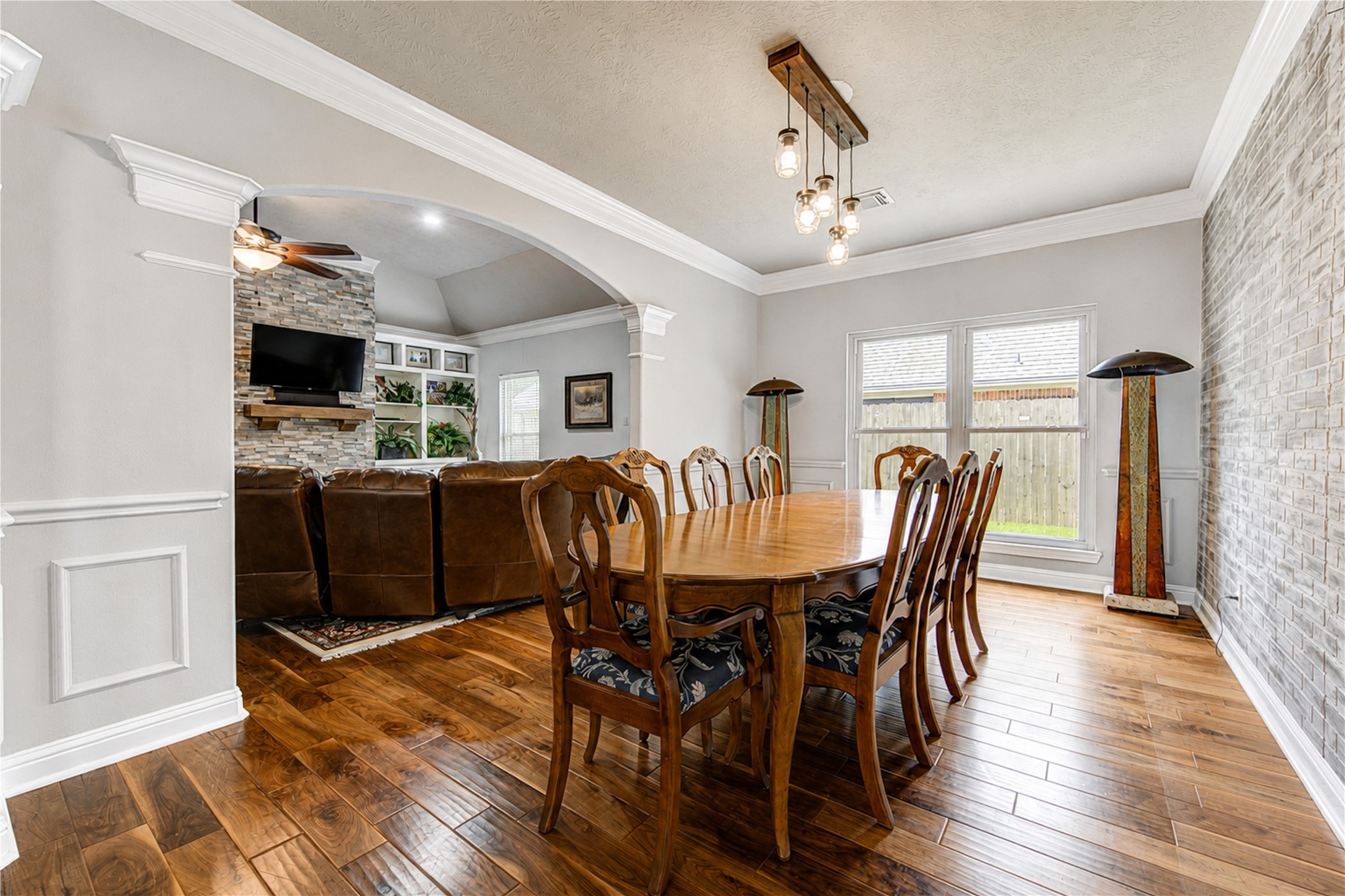 1811 Emerald Green Drive Property Photo 15