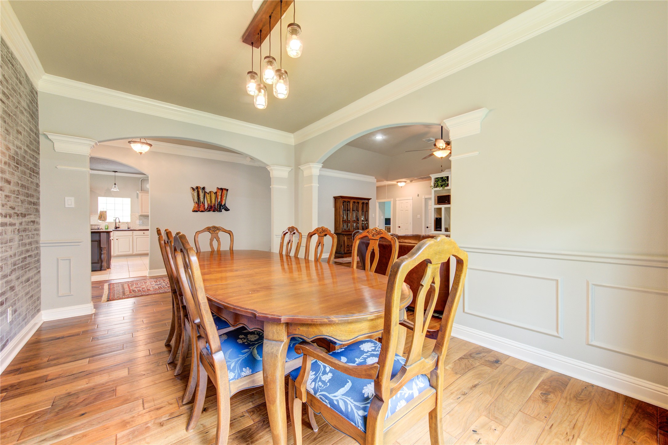 1811 Emerald Green Drive Property Photo 17