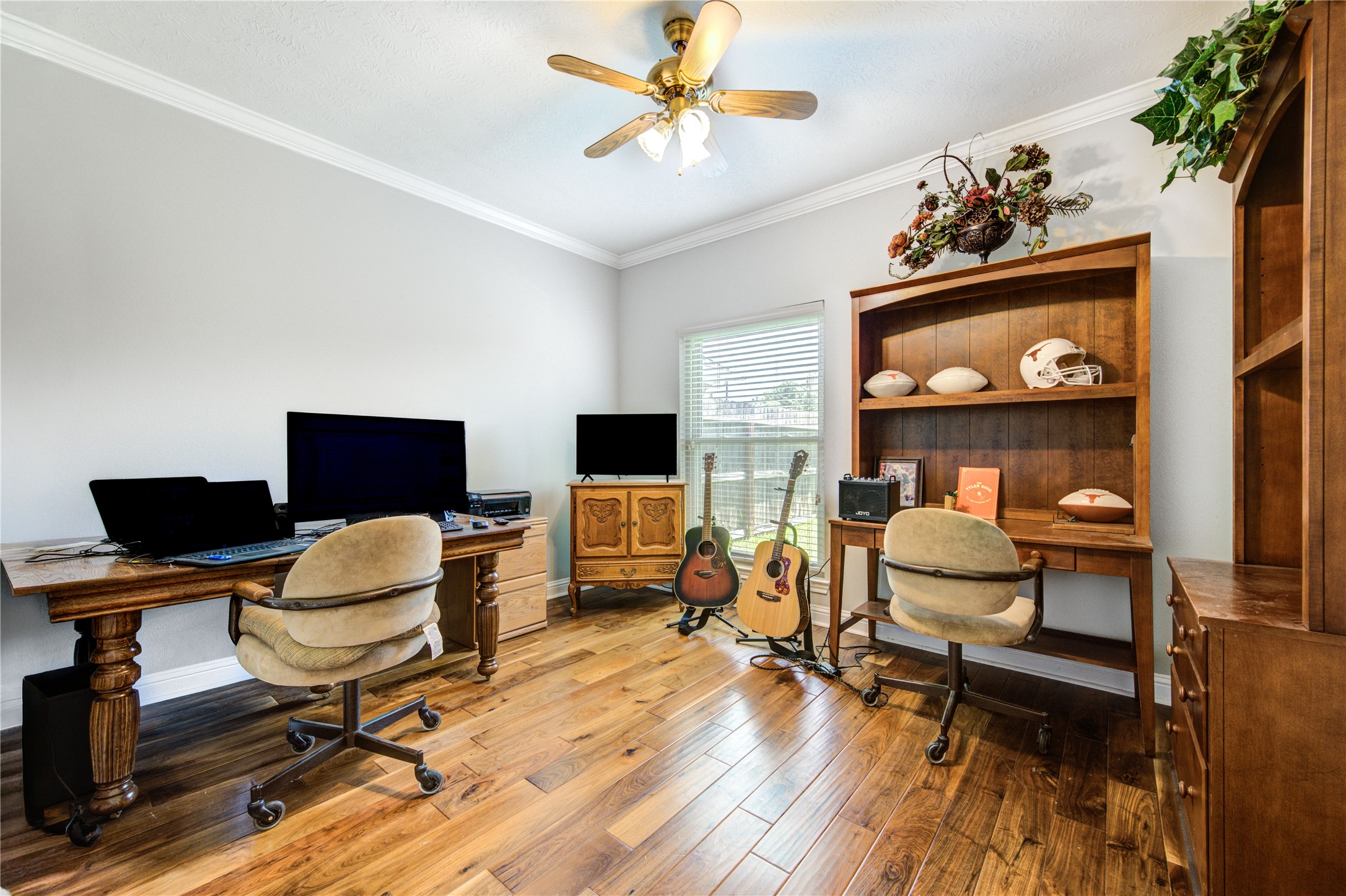 1811 Emerald Green Drive Property Photo 24