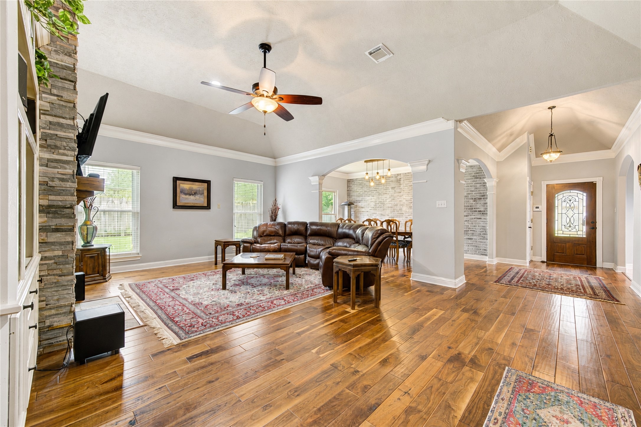 1811 Emerald Green Drive Property Photo 25