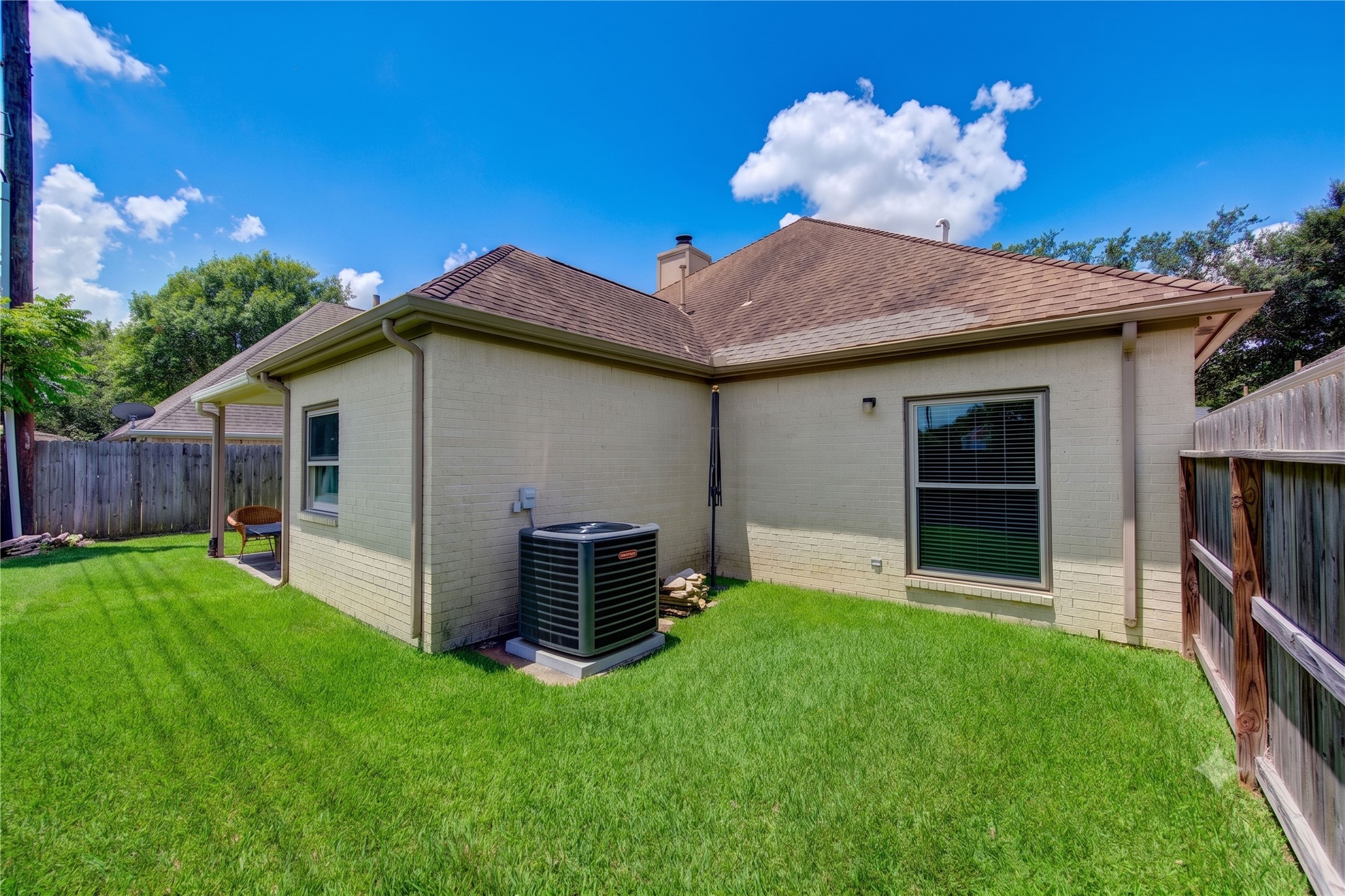 1811 Emerald Green Drive Property Photo 36